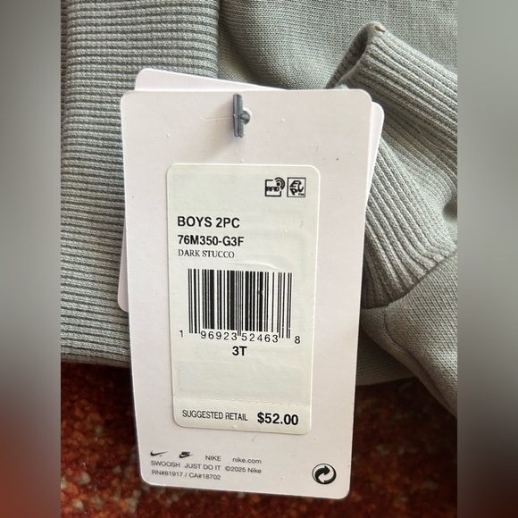 Nike Kids Hoodie & Sweatpants Set 3T NEW - Picture 4 of 4